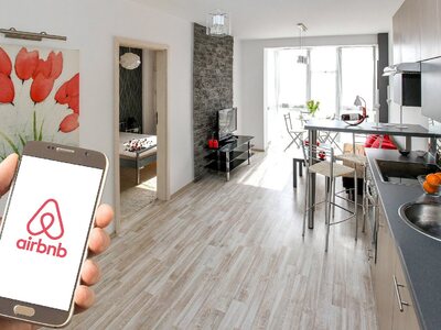 Ο κορωνοϊός χτύπησε και το Airbnb- Οι Έλ...