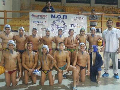 Από αριστερά όρθιοι: Μπιτσάκος Α., Τσίστ...