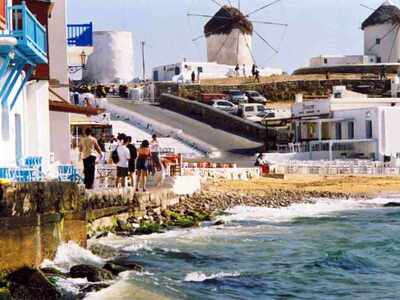 Σκάνδαλο στη Μύκονο- Δήμαρχοι και Αντιδή...