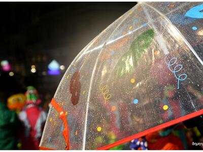 Πάτρα: Υπό βροχή η παρέλαση των μικρών κ...