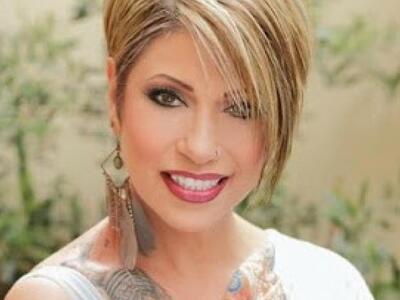 Julie Massino: Στέλνει μήνυμα για τον δι...