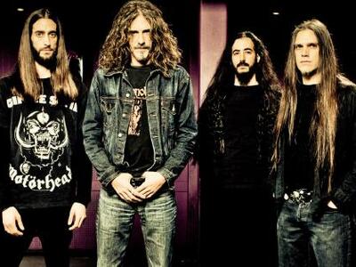 To ελληνικό ροκ γκρουπ των Nightstalker ...