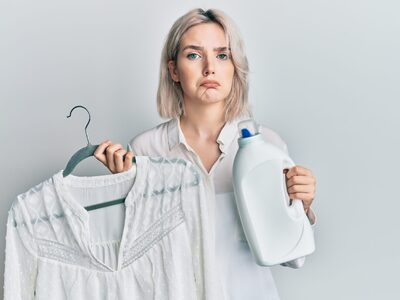 Τι σημαίνει το τριγωνικό σύμβολο στις ετ...