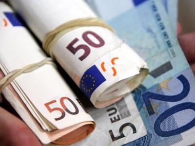 Τουρίστας έκρυψε 194.420 ευρώ σε γυναικείο καλσόν!