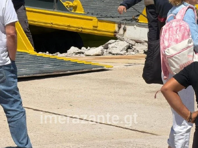 Πρόσκρουση πλοίου στο λιμάνι της Ζακύνθο...