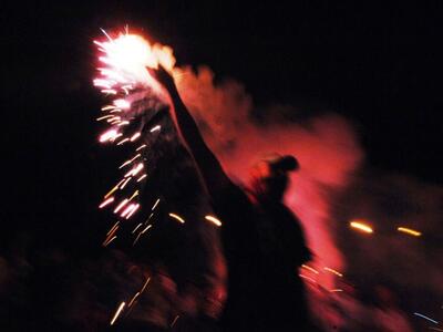 Αγρίνιο: Έριξαν καπνογόνα στο προαύλιο π...