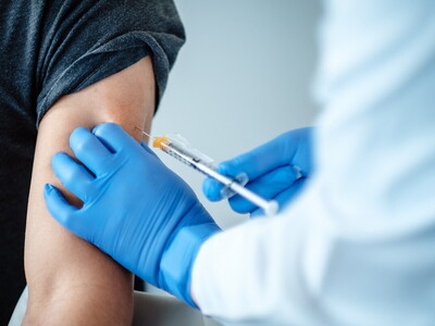 Βέλγιο: Ξεκινούν οι εμβολιασμοί με την τ...