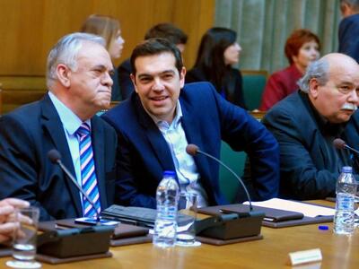 Βρήκαν τρόπο να περάσουν το Παράλληλο Πρ...