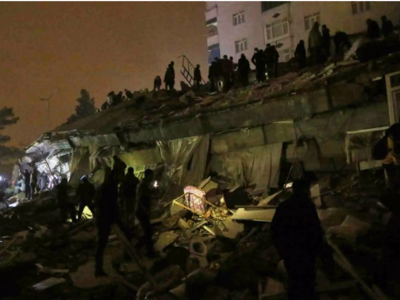 Σεισμός στην Τουρκία: Πάνω από 2.500 οι ...
