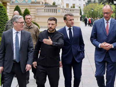 Με... «φρουρά» Ευρωπαίων ηγετών ο Ζελένσ...