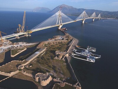 Σε ιδιώτες οι εργοταξιακοί χώροι της Γέφ...