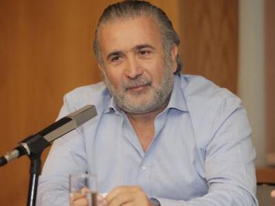 Λάκης Λαζόπουλος: «Η τρόικα ανήκει στην ...