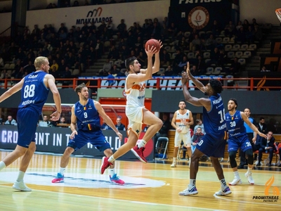 Πρώτο συμβόλαιο για τον Περικλή Κουρουπά...