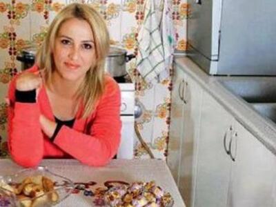 H Ρένα Δούρου στην κουζίνα της μαμάς της...