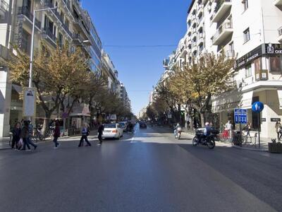 Πολίτες έγιναν «τροχονόμοι» για να βοηθή...