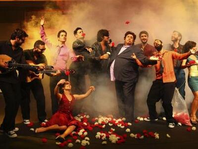 «Sorry… Ι’m Greek!»: Η ανατρεπτική σατιρ...