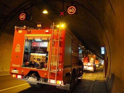 Πάτρα: Φωτιά σε χωράφι κοντά στην Κανελλοπούλου