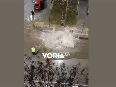 Θεσσαλονίκη: Βίντεο με τον αγωγό ύδρευση...