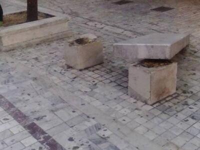 Η Πάτρα κρύβει τη... βρωμιά κάτω από... ...