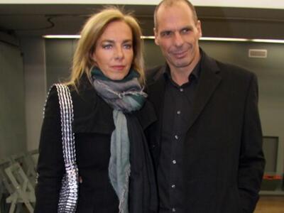 Η Bild συνέλαβε το ζεύγος Βαρουφάκη στο ...