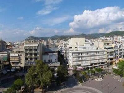 Αγρίνιο: Πιάστηκαν στα χέρια επαγγελματί...