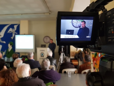 Εκατοντάδες τηλεφωνικές απάτες στη Δυτικ...