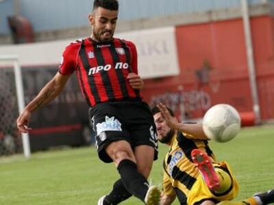 Στον Τύρναβο ο Καραμανλής