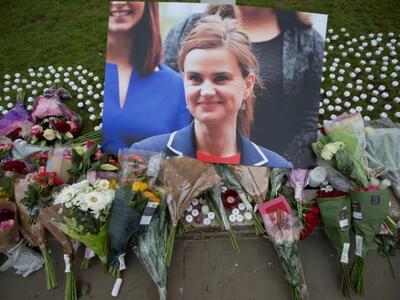 Βρετανία: Η δολοφονία που γυρίζει το κλί...