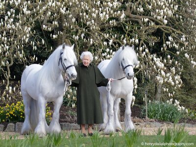 Τα 96α γενέθλια της Βασίλισσας Ελισάβετ ...