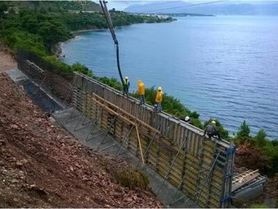 Εργασίες στα ανοιχτά τμήματα στο Ροδοδάφ...