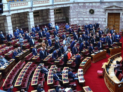 LIVE- Βουλή - Τέμπη: Άρχισε η συζήτηση ε...