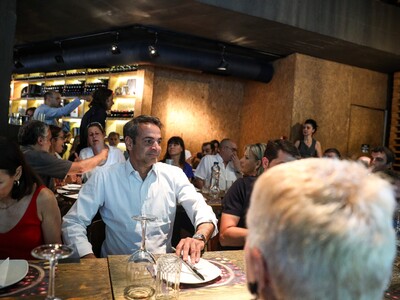 Χαλαρή συνάντηση με δημοσιογράφους στο Π...