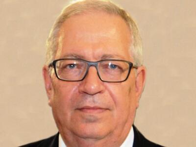 Γιατί η κηδεία του Κωστή Στεφανόπουλου έ...