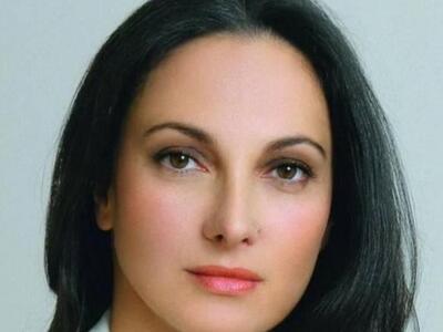 Η αναπληρώτρια υπουργός τουρισμού Έλενα ...