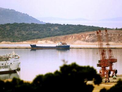 Η κυβέρνηση ζητά από το Κατάρ να επισπεύ...