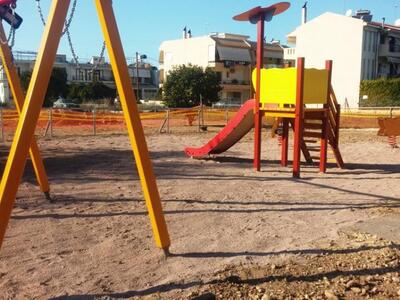 Δεμένικα πλατεία Κουνεβα 