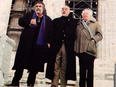 Ο ενθουσιασμένος Σον Κόνερι ανάμεσα στον...