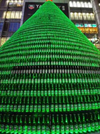 Χριστουγεννιάτικο δέντρο από μπουκάλι μπ...