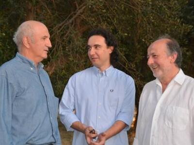 Μία μουσικοποιητική και φωτογραφική περι...