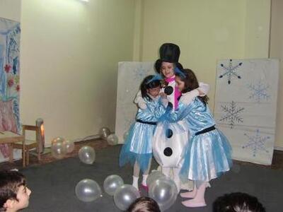 Τμήματα χορού, γυμναστικής, ζωγραφικής κ...