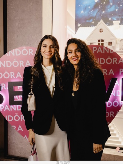 Ηλιάνα Παπαγεωργίου, Veronika Marega