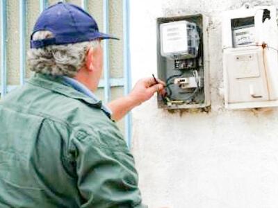Μπαράζ ρευματοκλοπών και «μαϊμού» τεχνικ...