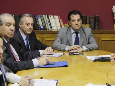 Ναυάγησε ο διάλογος - Οι γιατροί του ΕΟΠ...