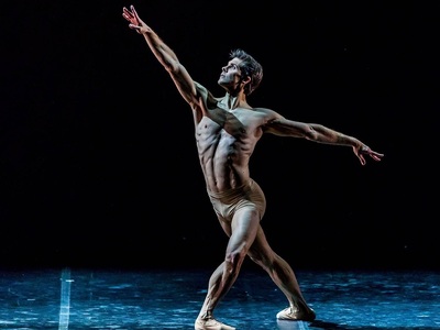 Δεν χάνεται: «Ο Χορός του Γαλαξία» με το...