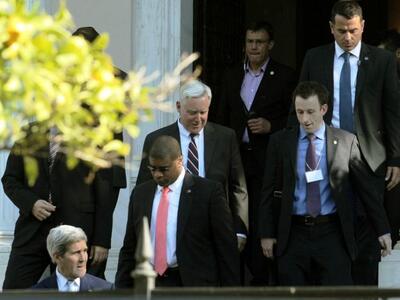 Σκηνές Χόλιγουντ στο κέντρο της Αθήνας –...