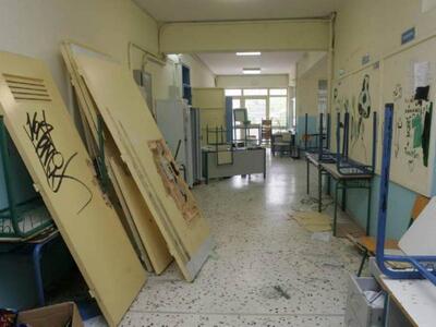 Πάτρα: Λεηλασία στα σχολεία - Κλέβουν σχ...