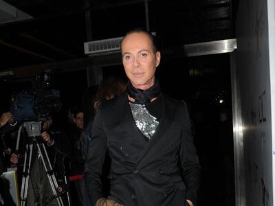 Lakis for ever! Αυτός, ο Άκης και οι χειροπέδες