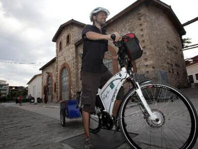 Με ηλεκτρικά ποδήλατα οι αστυνομικοί στην Καβάλα