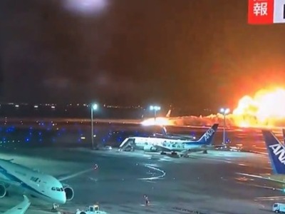 Ιαπωνία: Πήρε φωτιά αεροσκάφος με 400 επιβάτες 
