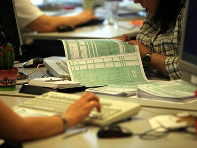 Ποιοι φορολογούμενοι δεν θα χρειαστεί να...